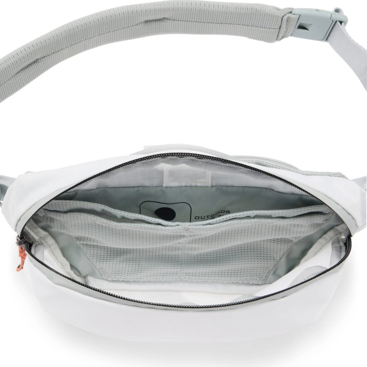 Outdoor Sling 2L Cloud_BAS-2-CD-1_Studio_05.jpeg