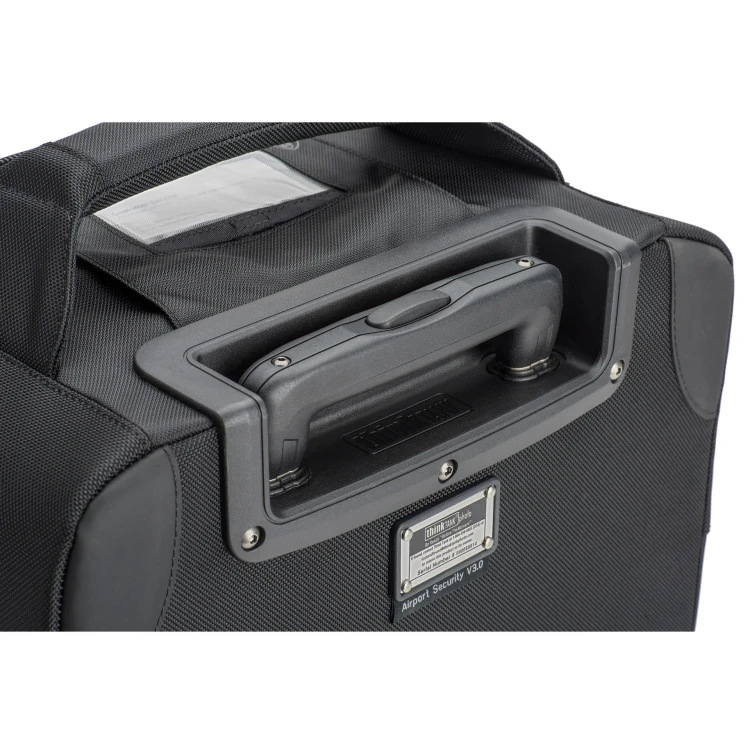 airport-security-roller-web_0005_airport-security-roller-V3-handle-in-102-Edit.webp