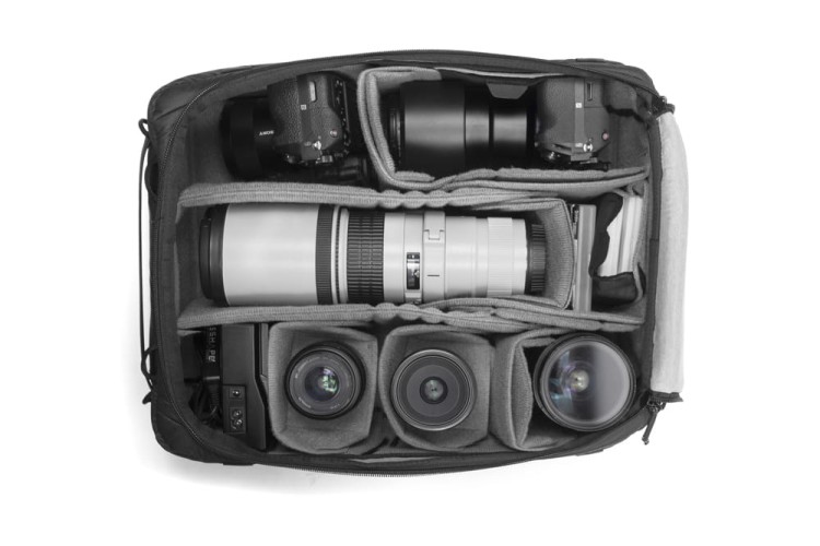Peak_Design_Camera_Cube_Large_03.jpg