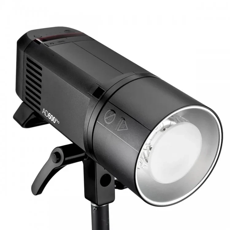 lampa-blyskowa-godox-ad600pro-ttl-plenerowa (1).jpg