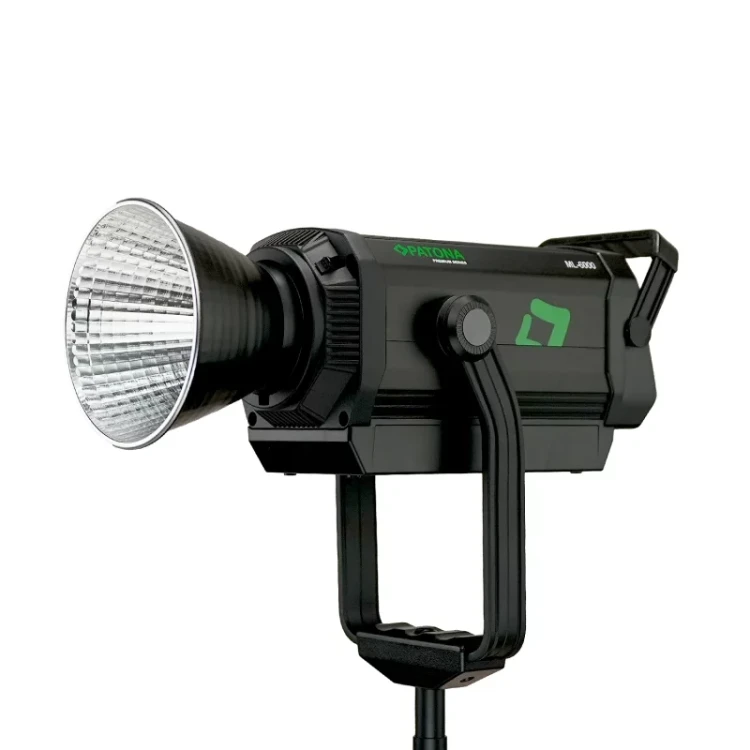 patona-premium-profesjonalna-lampa-foto-wideo-led-600w-cob-ml-6000-z-mocowaniem-bowens (1).webp