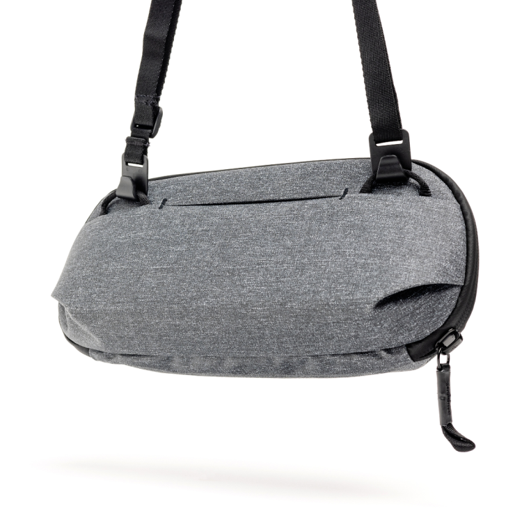 Tech Pouch Small Charcoal_BTP-S-CH-1_Studio_04.png