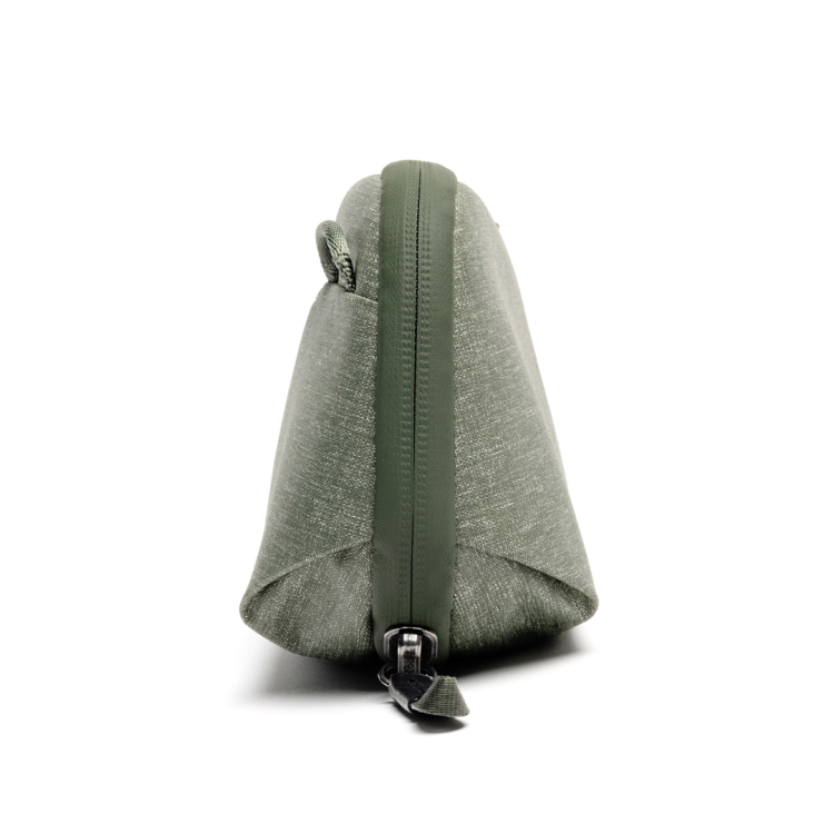 Tech Pouch Small Sage_BTP-S-SG-1_Studio_05.png