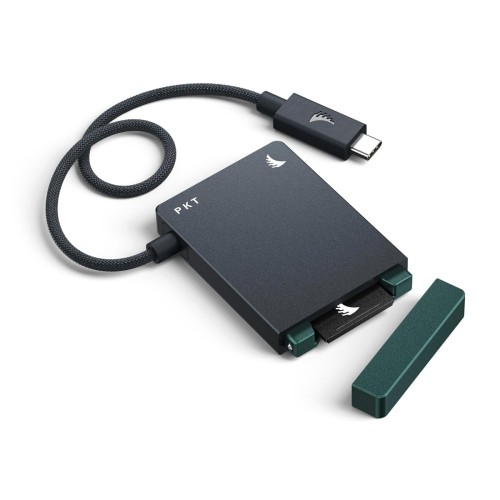 angelbird-sd-card-reader-pkt (2).jpg