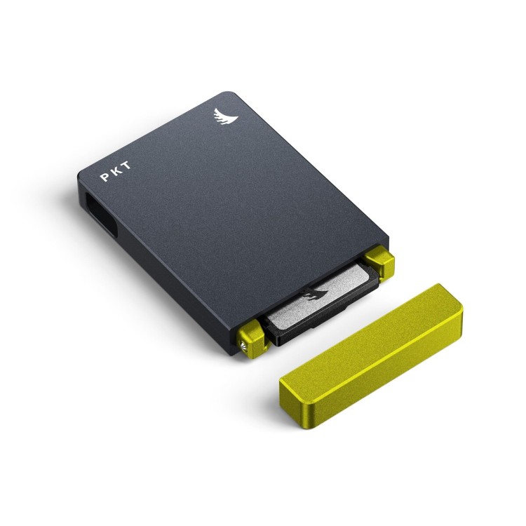 angelbird-cfexpress-b-card-reader-pkt (3).jpg