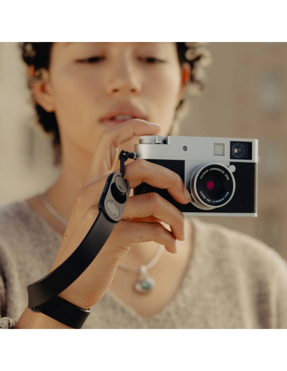 pasek-na-nadgarstek-peak-design-cuff-leather-black-czarny (1).jpg