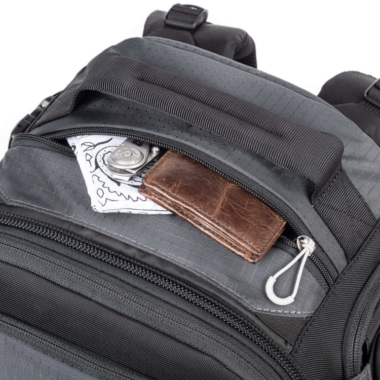FirstLight-35L_-Top-Zippered-Pocket.jpg