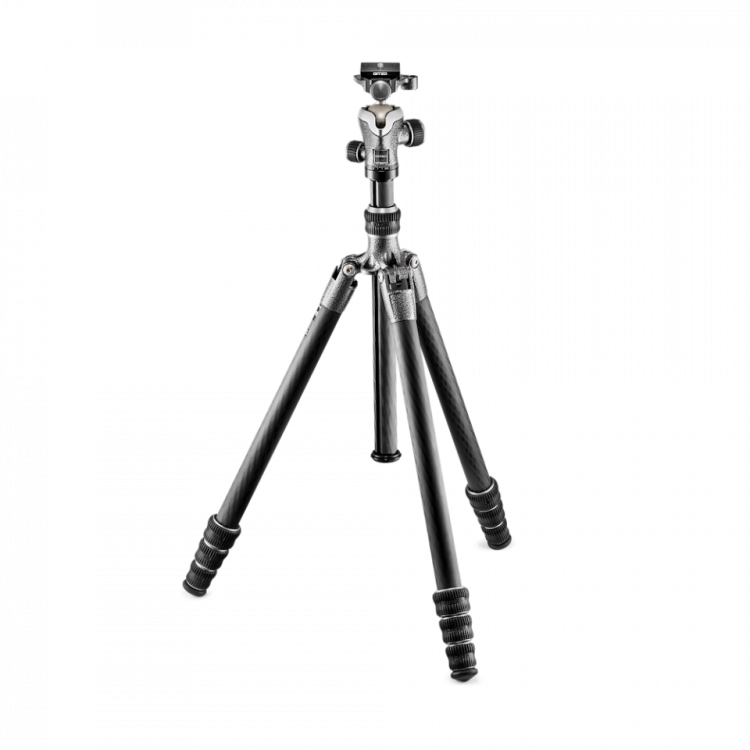 tripod-kit-gitzo-traveler-gk1545t-82tqd-open.png