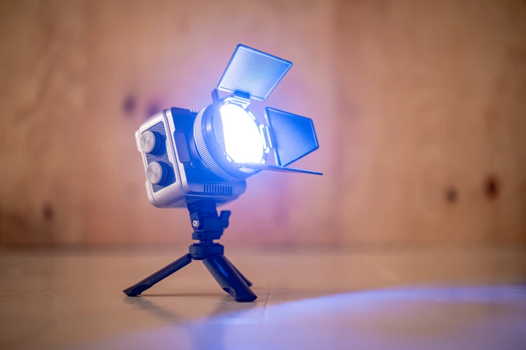 lampa-led-newell-zora-mini-40-rgb (19).jpg