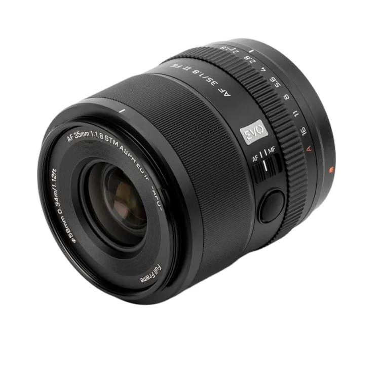 AF_35mm_F1.8_II_EVO_FE-_side_view_3000x3000.webp