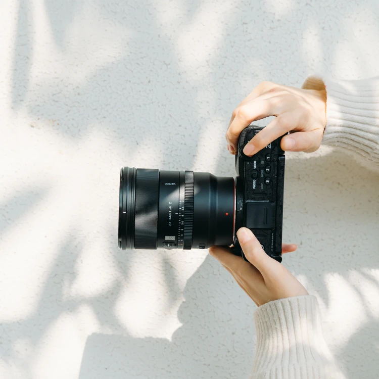 AF_50mm_F1.4_Pro_Z-scene_graph_3000x3000.webp