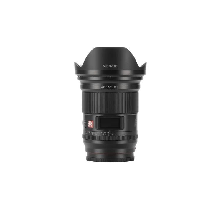 AF_16mm_F1.8_L_-Front_view_hood_3000x3000.webp