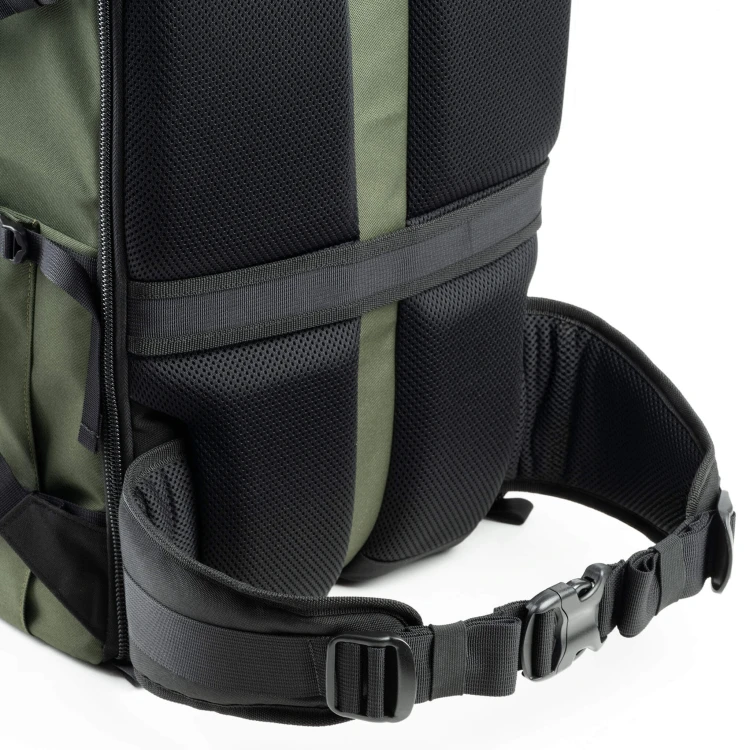 DarkLight-25L-Removable-Waist-Belt.jpg