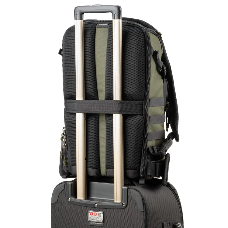DarkLight-20L-Montane-Green-Trolley-Handle-Pass-Through.jpg