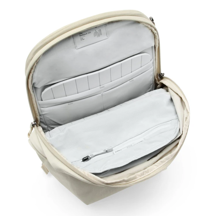 City-Backpack-22L-Moon_studio_8.jpg