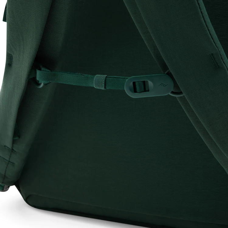 City-Backpack-22L-Cypress_studio_4.jpg