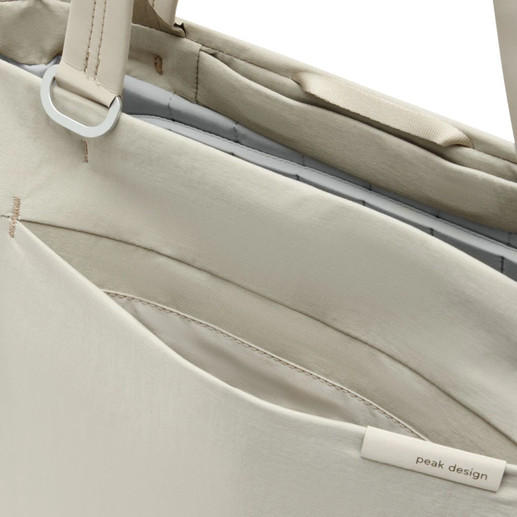 City-Tote-15L-Moon_studio_6.jpg