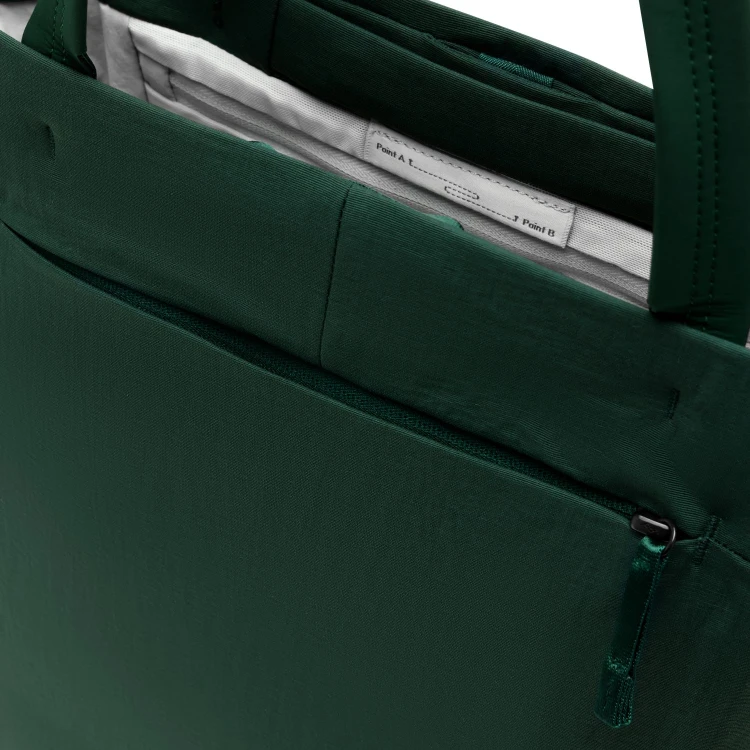 City-Tote-15L-Cypress_studio_7.jpg