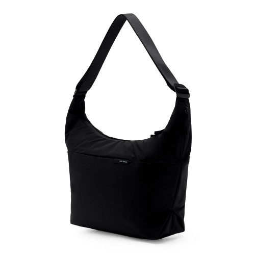 City-Crescent-12L-Black_studio_1.jpg