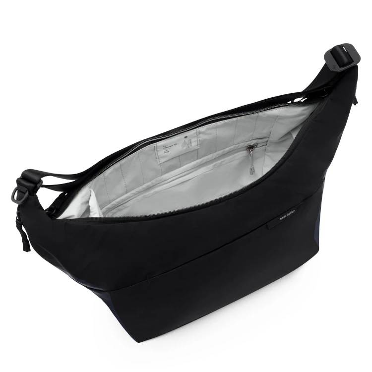 City-Crescent-12L-Black_studio_7.jpg