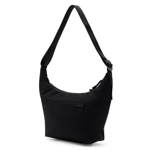 City-Crescent-6L-Black_studio_1.jpg