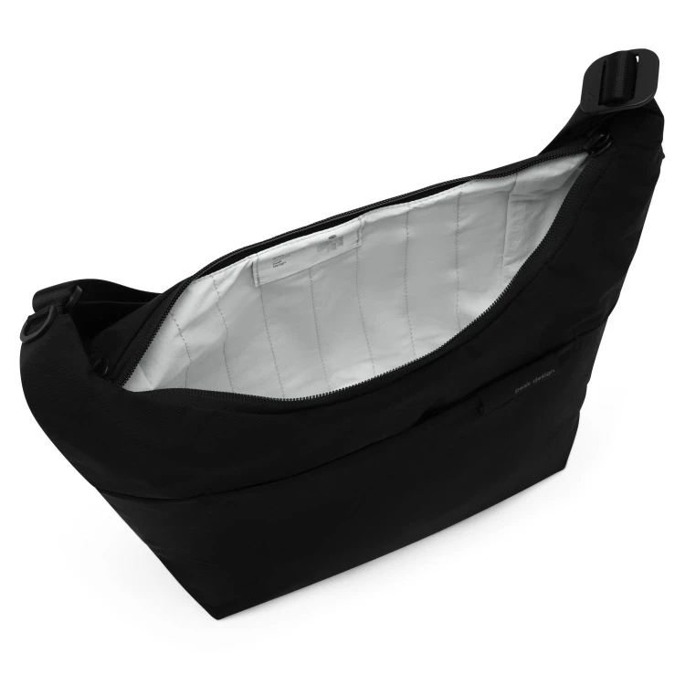City-Crescent-6L-Black_studio_7.jpg