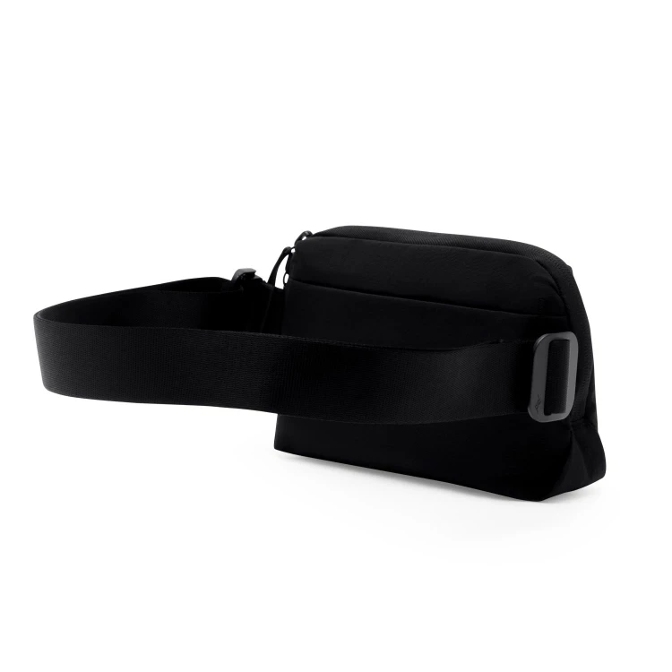 City-Sling-2L-Black_studio_3.jpg
