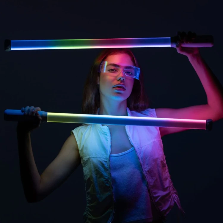 Portable_RGB_LED_Pixel_Stick_-_Viltrox_P12_for_FX_PX_lighting_effects_1920x1920.webp