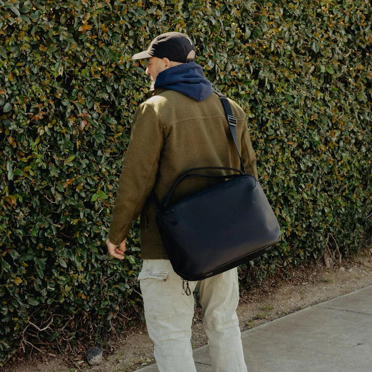 bags-travel-Weekender-Black-159A0737.jpg