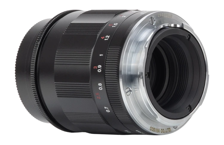 obiektyw-voigtlander-apo-lanthar-90-mm-f-40-do-leica-m-czarny (2).jpg