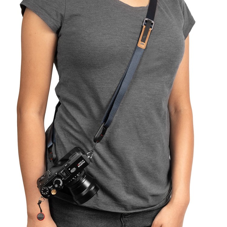 Leash_Midnight_L-MN-3_023.jpg