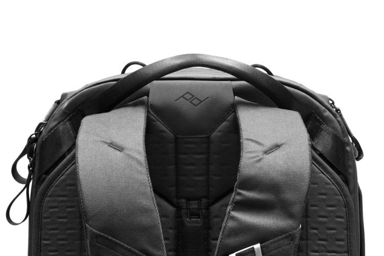 Peak_Design_Travel_Backpack_05.jpg